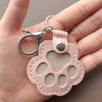 Load image into Gallery viewer, Pet Hair Storage Keychain
