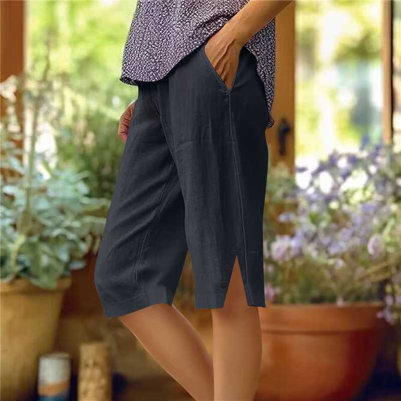📢Limited-time 50% OFF👖Women's Casual Solid Color Pocket Capri Pants