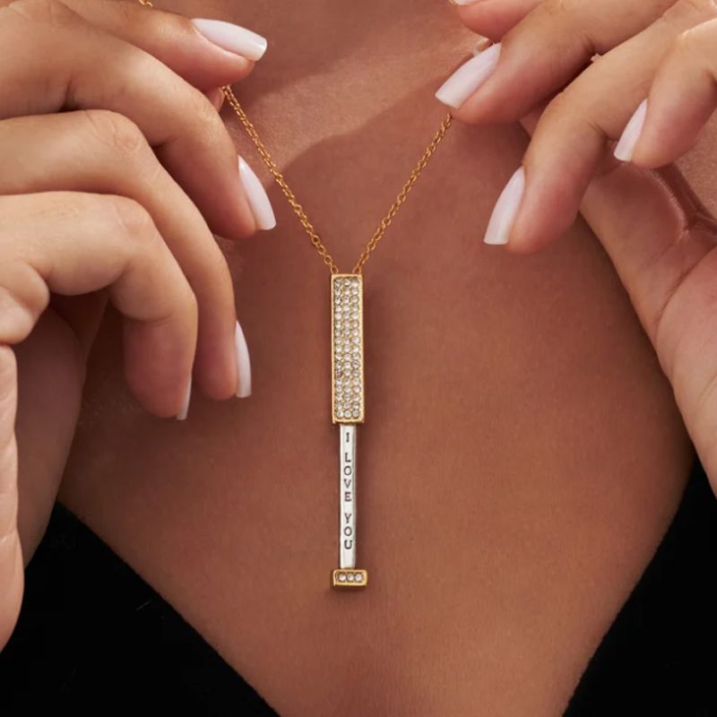✨ A beautiful gift! "I love you" necklace